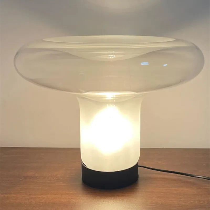 Elegant Lindeza Table Lamp