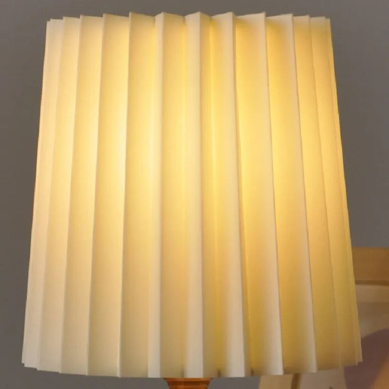 Greatest Giada Table Lamp