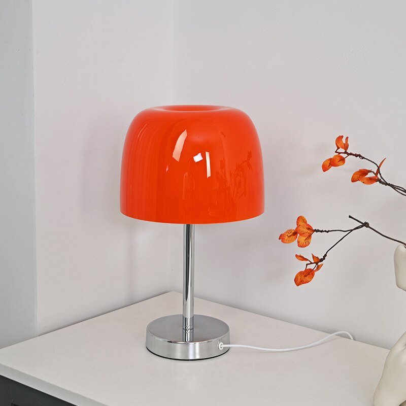 Elegant Castor Table Lamp