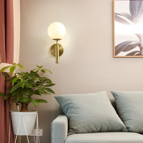 Elegant Entice Wall Lamp