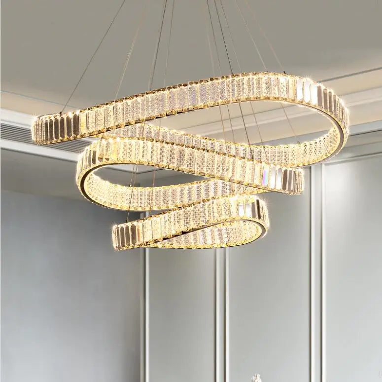 Elegant Ringan Chandelier