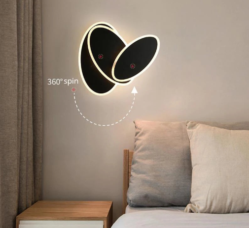 Elegant buff wall lamp