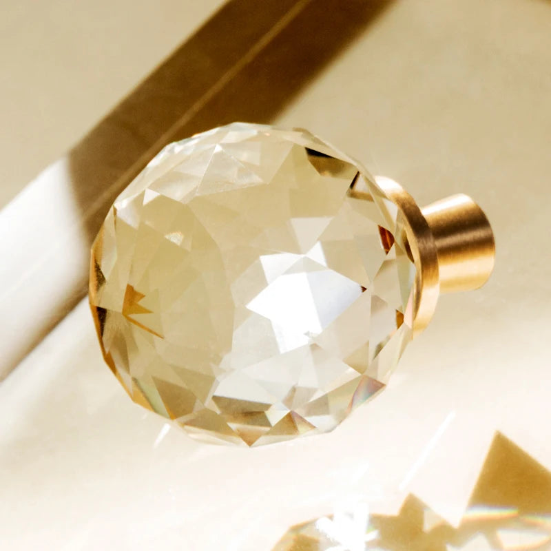 Elegant Vara Crystal Knob