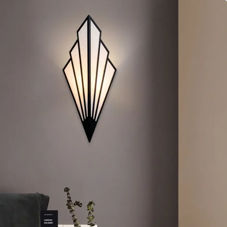 Wonderful Meital Wall Lamp