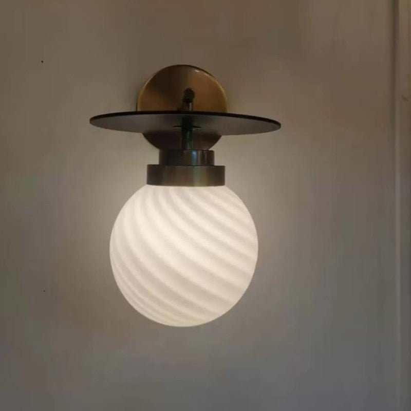 Uniuqe Altalune Wall Lamp